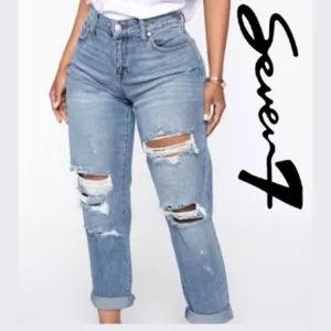 PLUS size! Seven7 Stretch Distressed Bleach Wash Ankle Jeans
