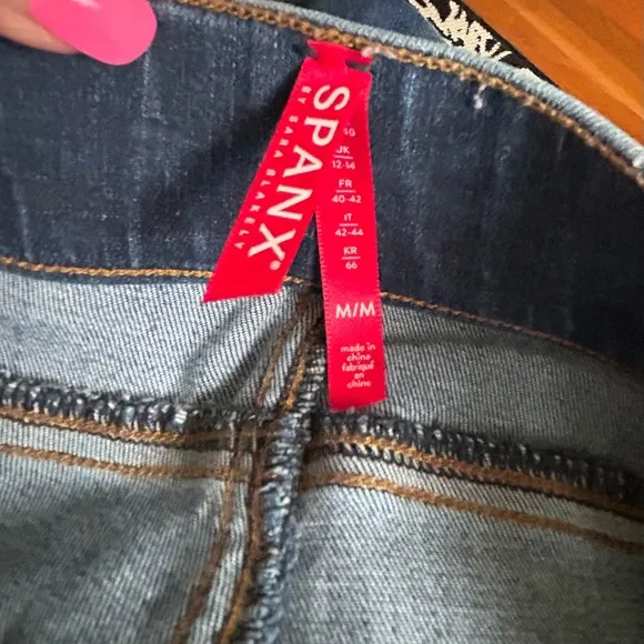 SPANX Distressed, Raw Hem, Skinny Jeans Medium