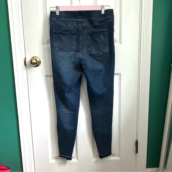 SPANX Distressed, Raw Hem, Skinny Jeans Medium