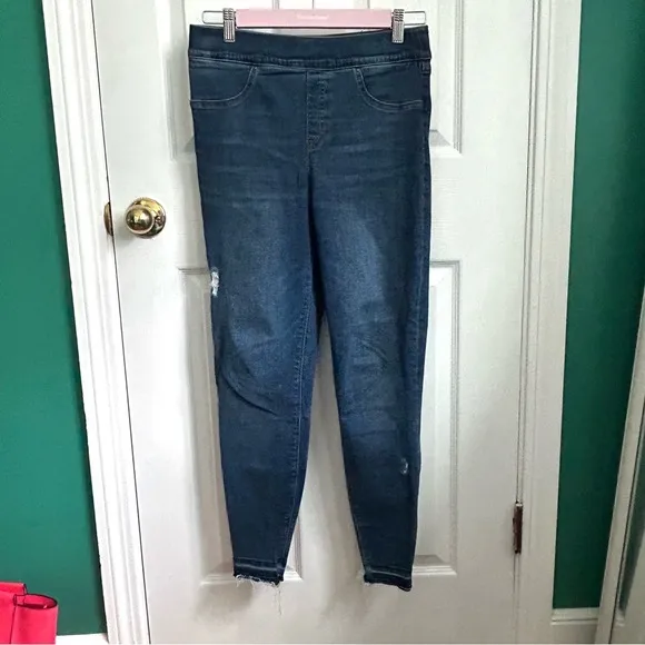 SPANX Distressed, Raw Hem, Skinny Jeans Medium