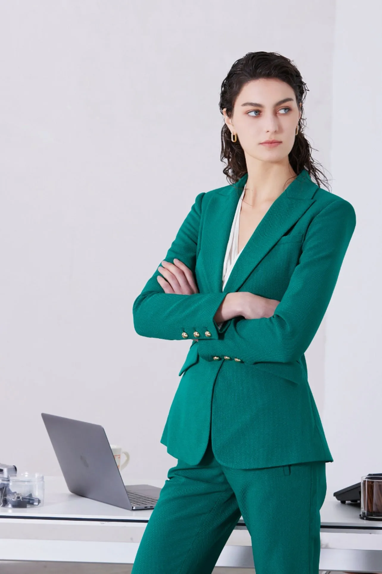 TAILORED JACKET IN DARK GREEN