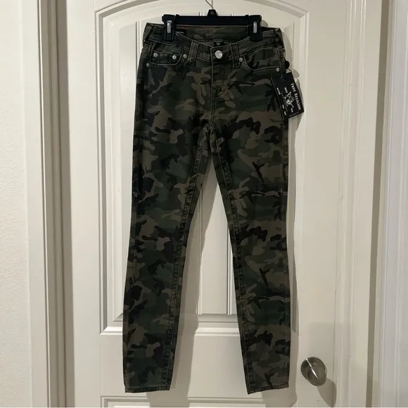 True Religion Halle Mid Rise Super Skinny Jeans in Olive Camo 26 NWT