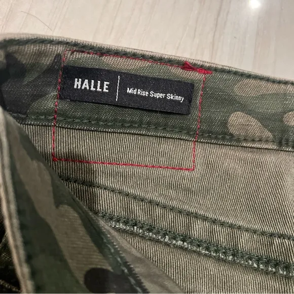 True Religion Halle Mid Rise Super Skinny Jeans in Olive Camo 26 NWT