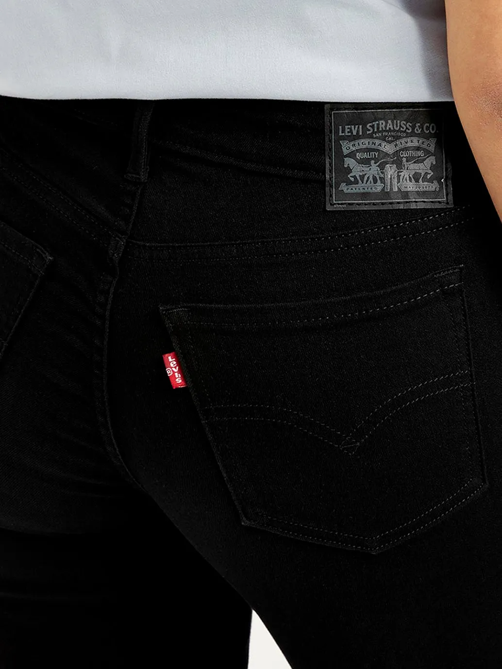 Women's 711 Black Skinny Fit Mid Rise Jeans