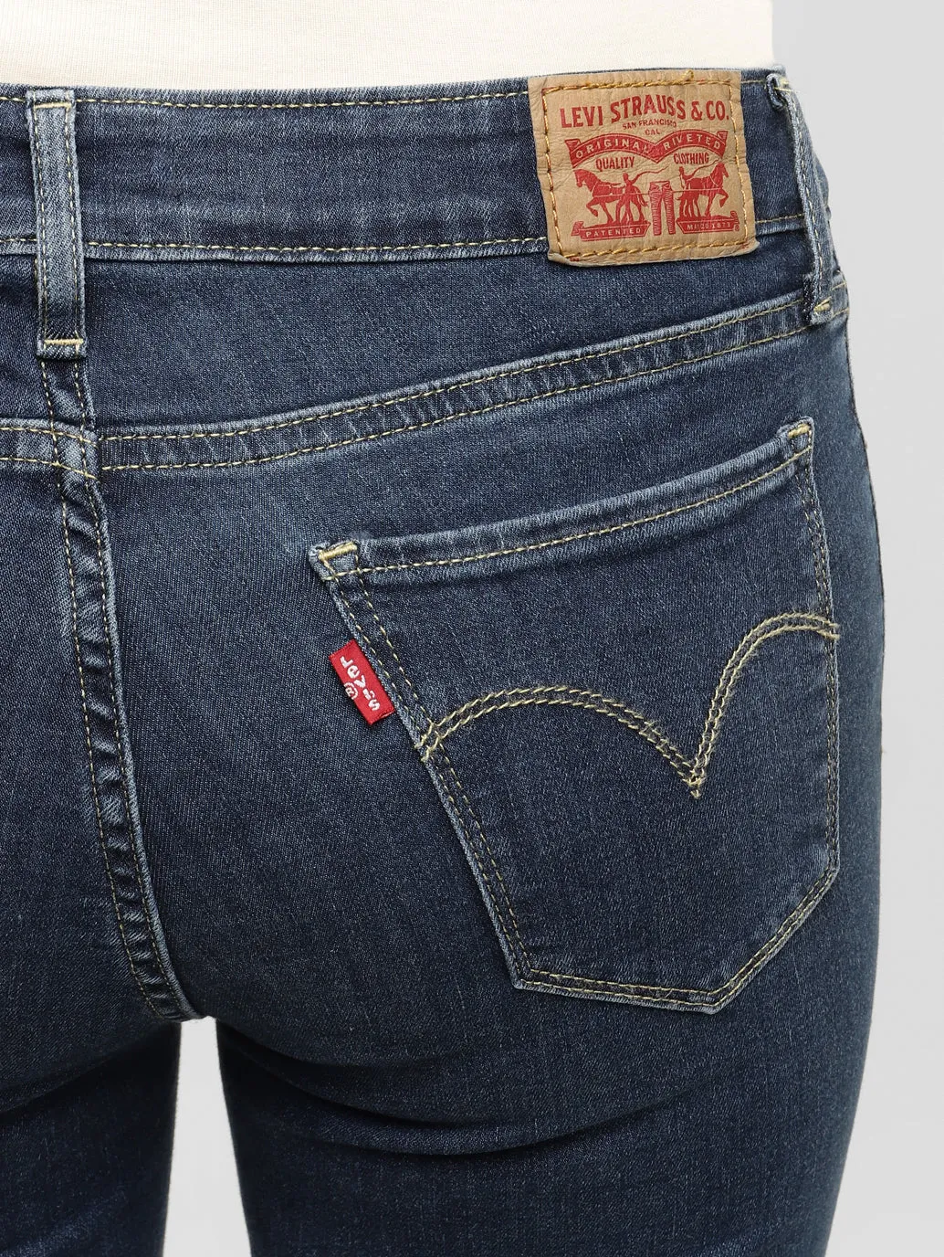 Women's 711 Blue Skinny Fit Mid Rise Jeans