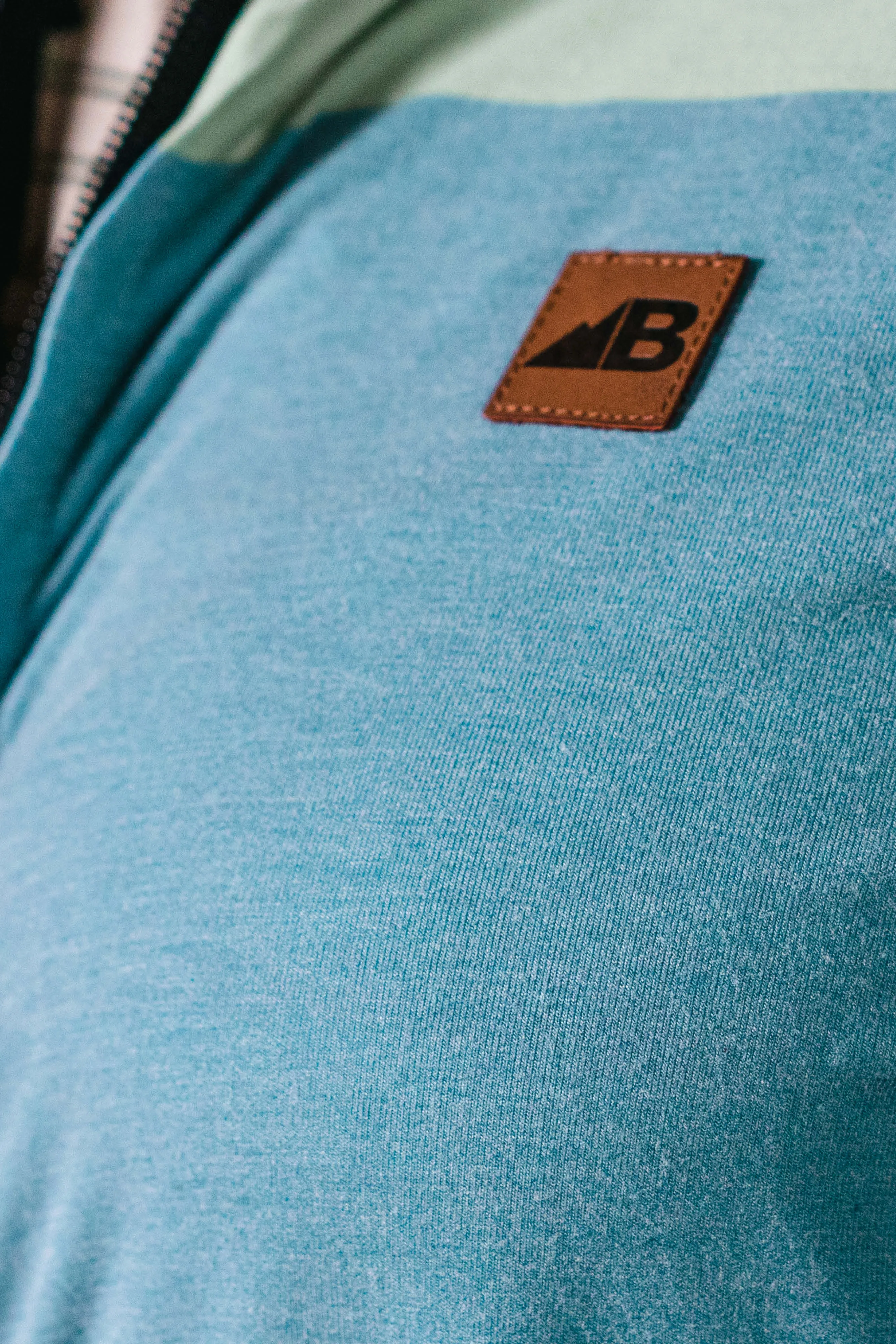 Women's Graphic Traverse Tek Hoodie