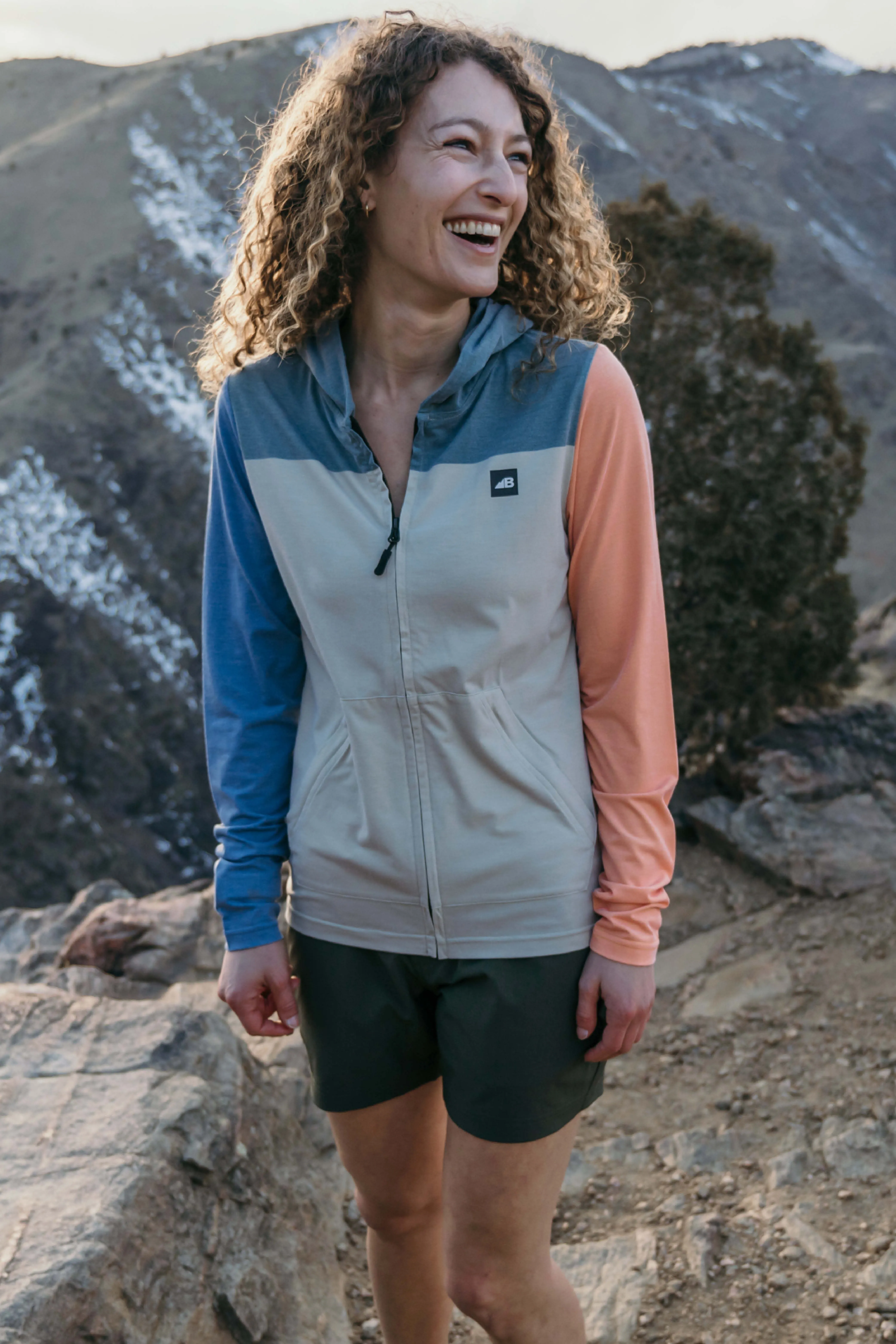 Women's Graphic Traverse Tek Hoodie
