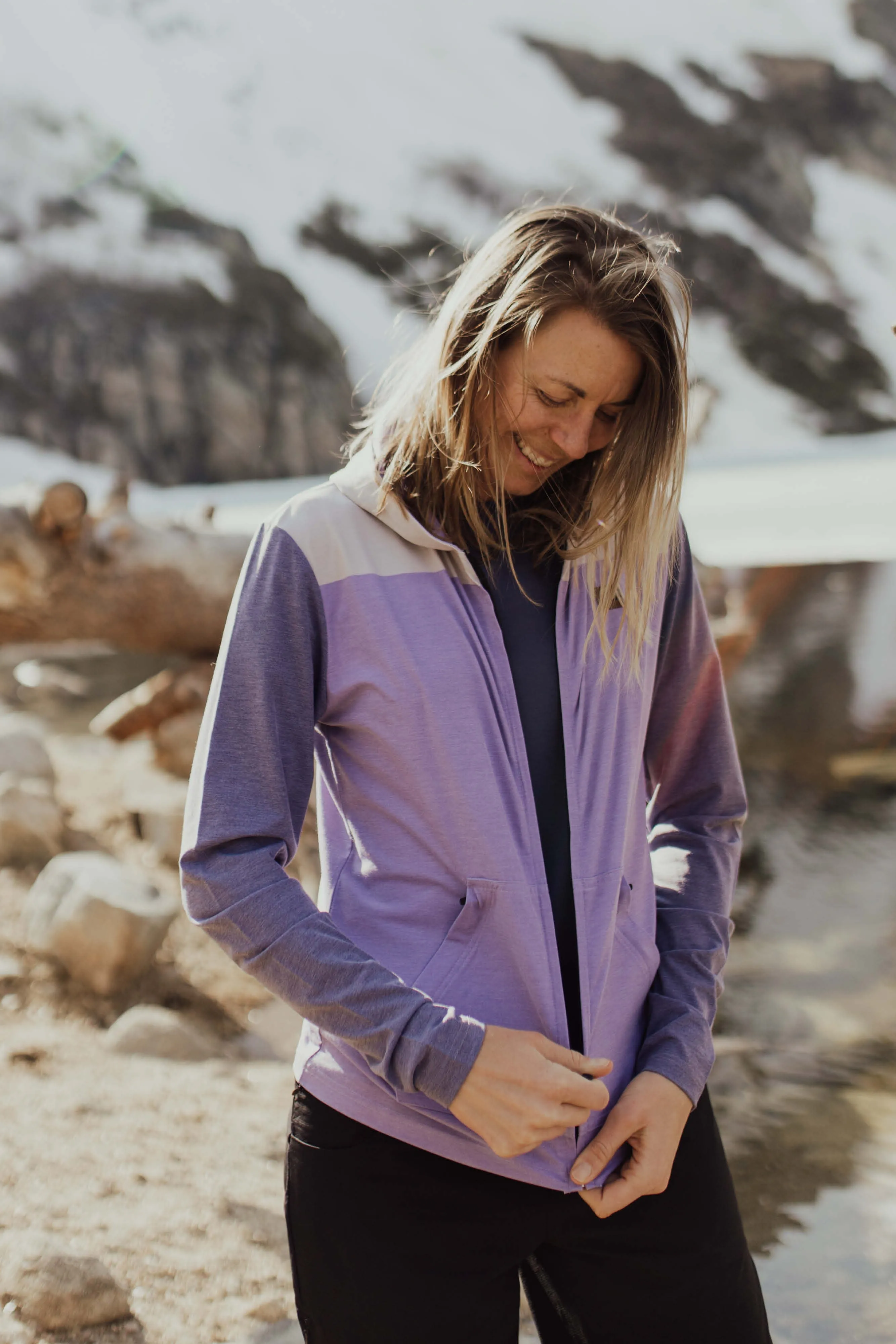 Women's Graphic Traverse Tek Hoodie