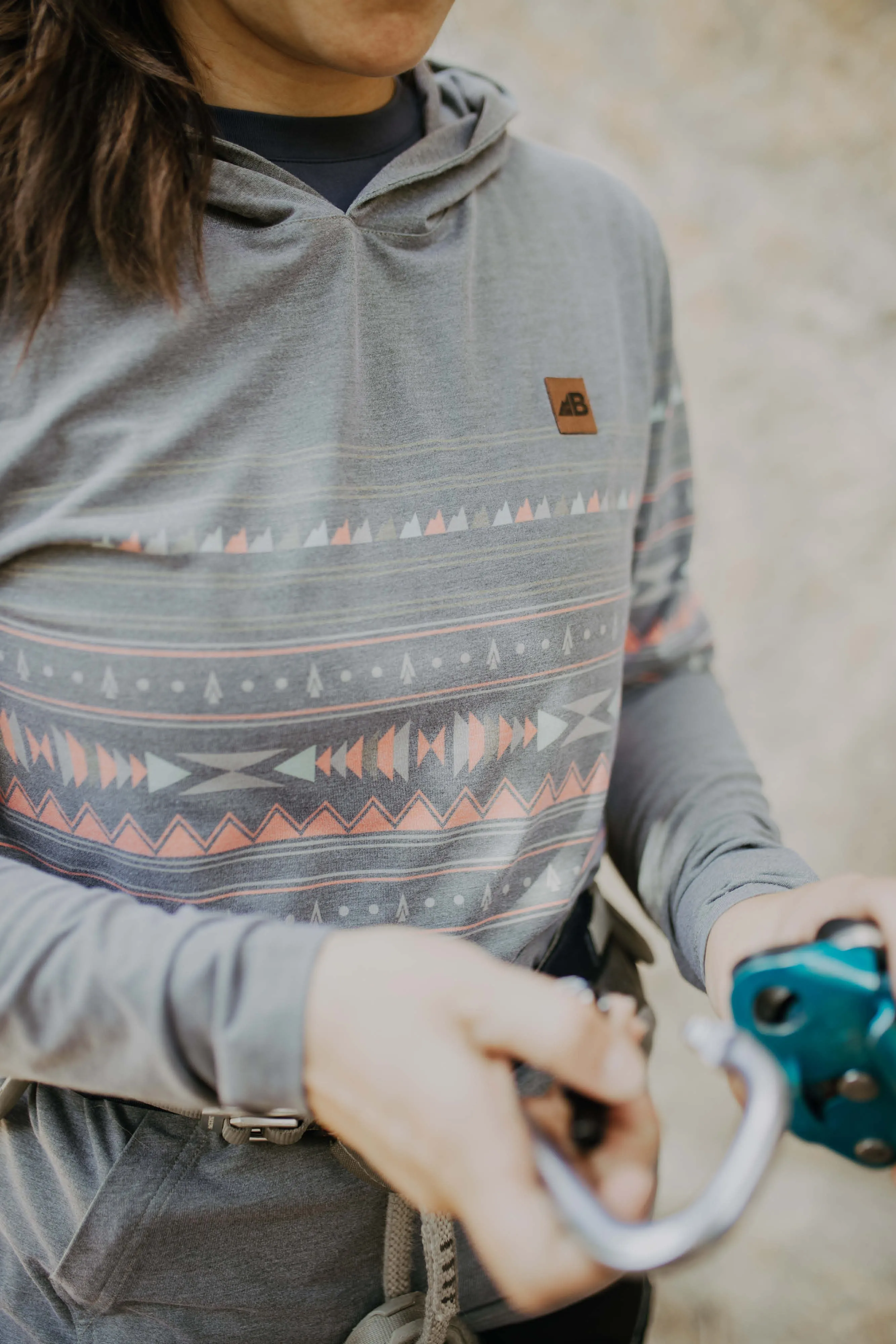 Women's Graphic Traverse Tek Hoodie