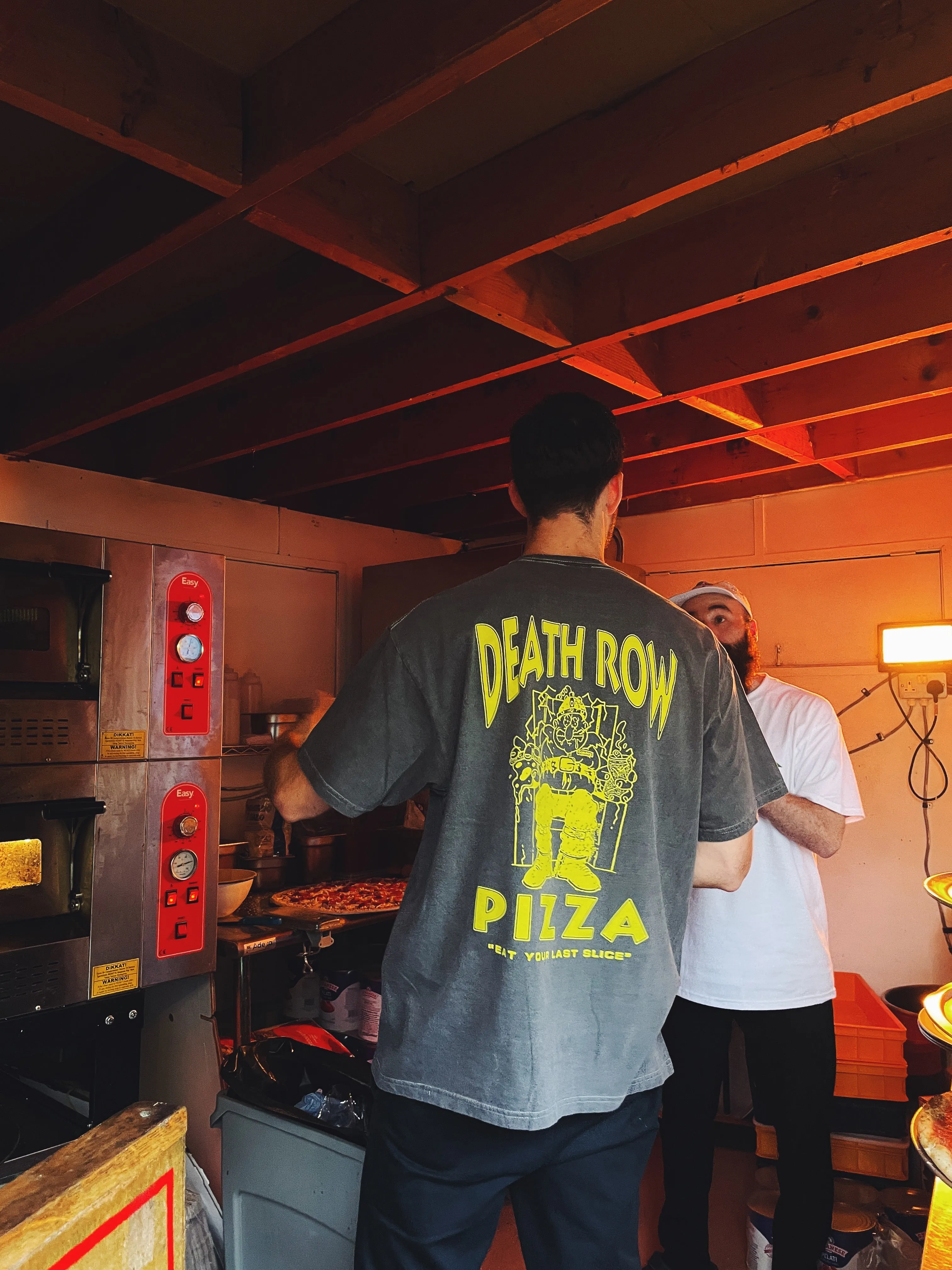 World Famous Gordos 'Last Slice' Vintage Washed Tee - Black
